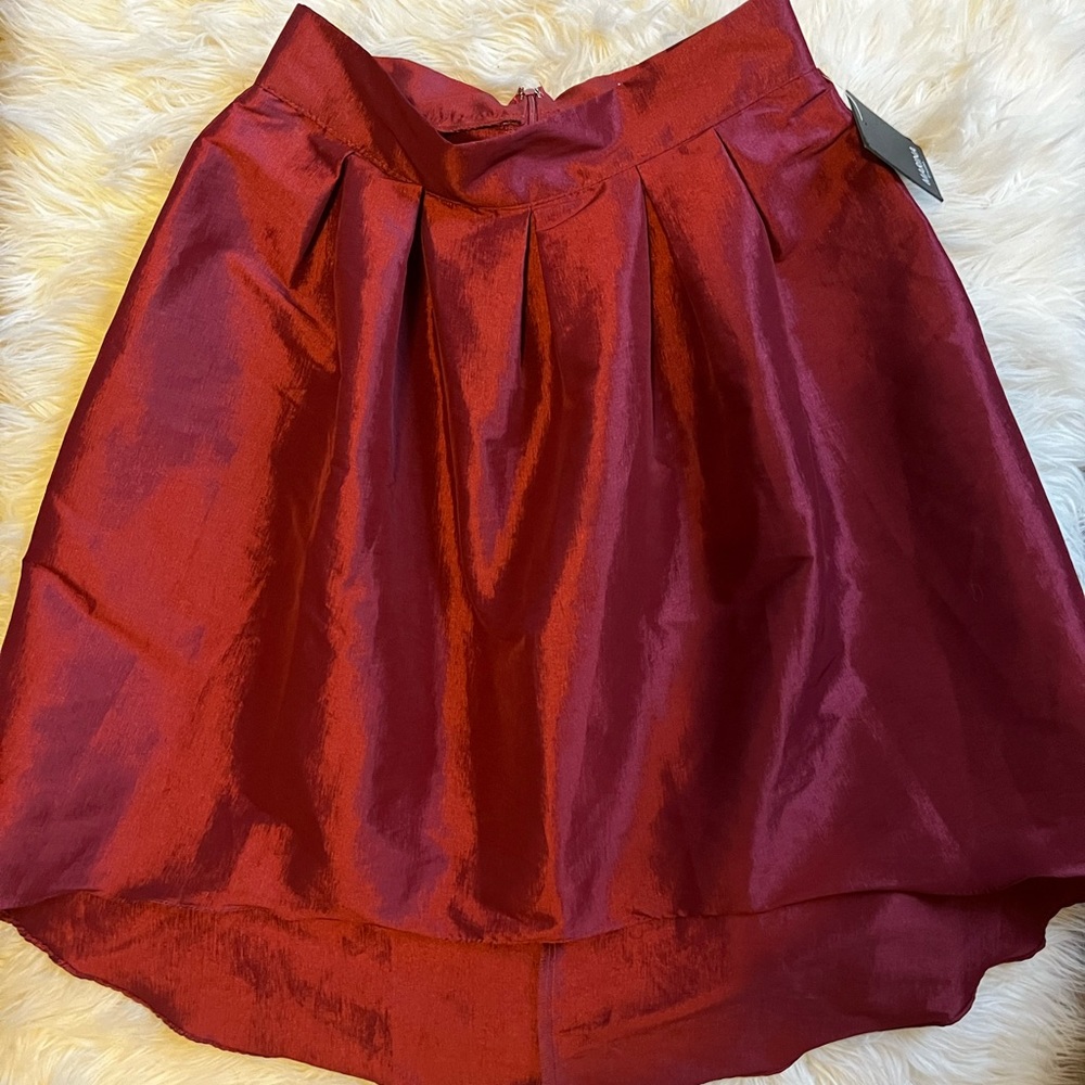 NWT Women’s formal red skirt